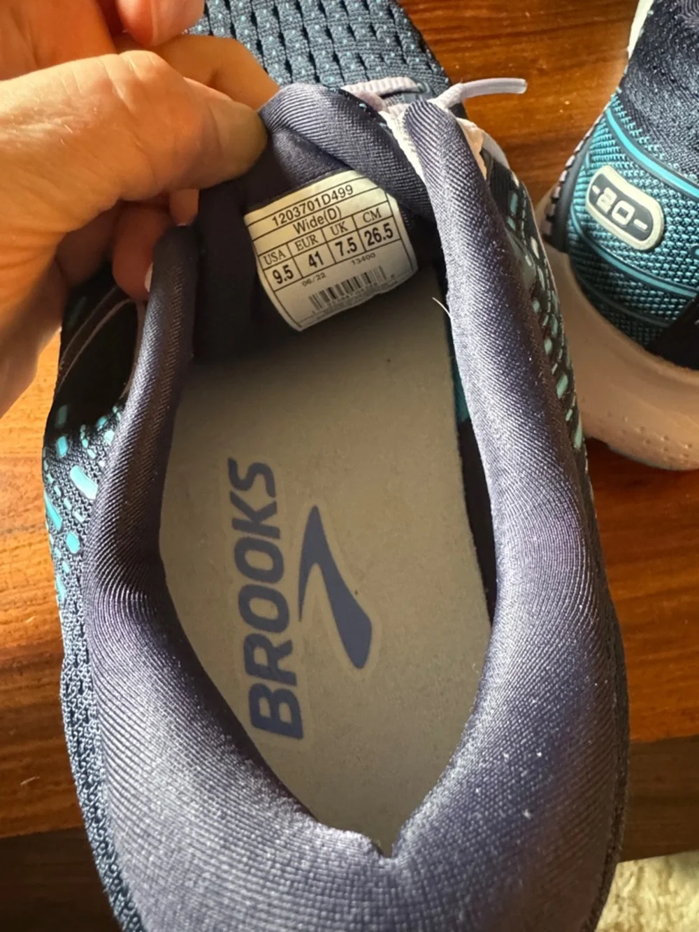 Size 9.5 WIDE Brooks Women's Glycerin GTS 20 Neutral Running Shoe - Picture 7 of 8